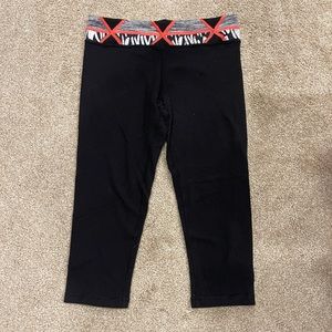 Ivivva by Lululemon Girls Black Cropped Leggings Red Waistband Size 14